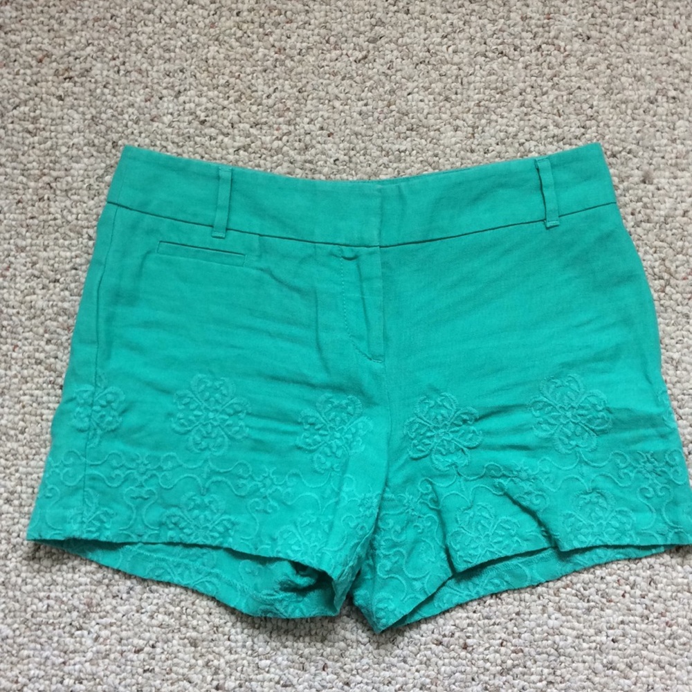 Green linen embroidered Loft shorts